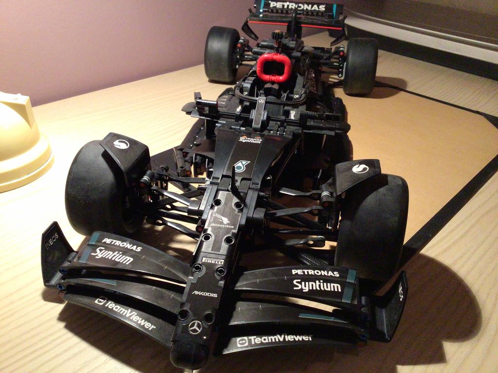 Formule1 Mercedes, Hobby & Loisirs créatifs, Modélisme | Radiocommandé & Téléguidé | Voitures, Enlèvement ou Envoi, Comme neuf