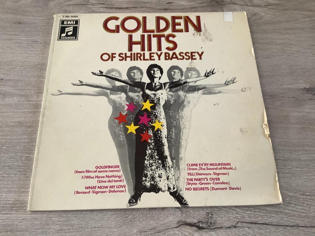 Vinyl Golden hits of Shirley Bassey, 1960 tot 1980, Gebruikt, Verzenden, 12 inch
