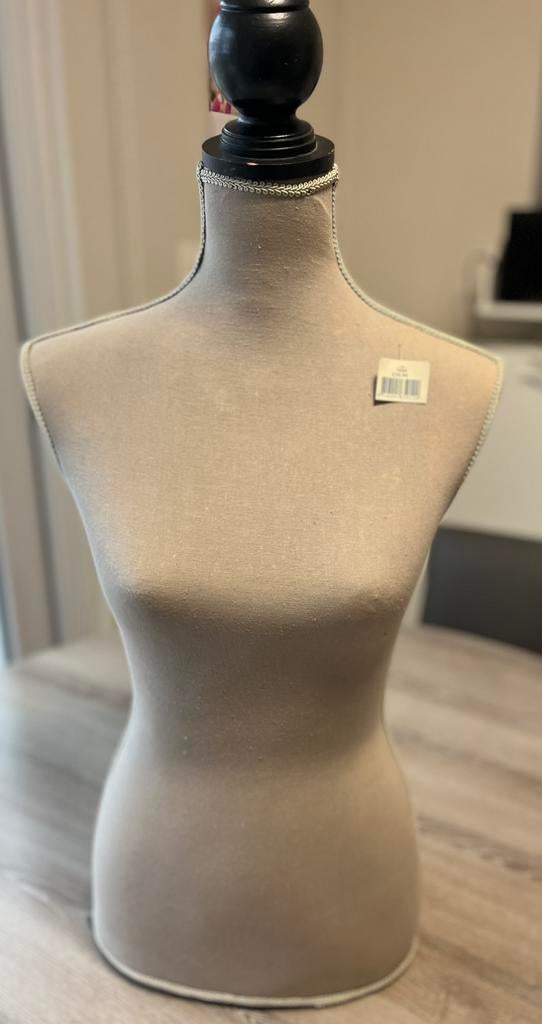 Paspop torso nieuw, Ophalen