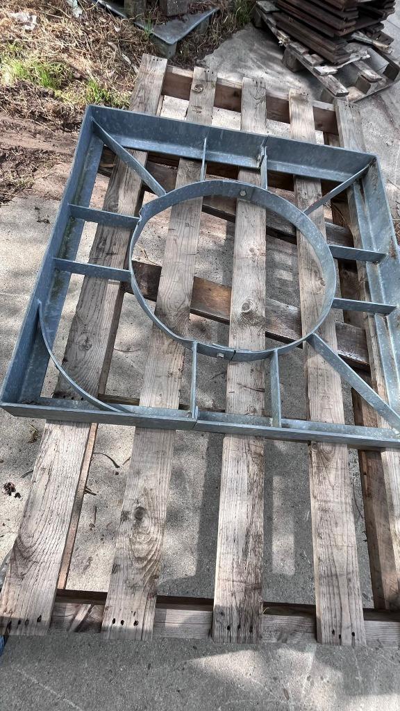 Gegalvaniseerd Boomrooster 110 x 110 cm zwaar model, Ophalen