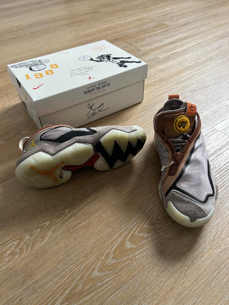 baskets (Jordan Why Not .6 HTG « Honor The Gift ») Taille 39, Garçon, Comme neuf, Enlèvement, Chaussures de sport