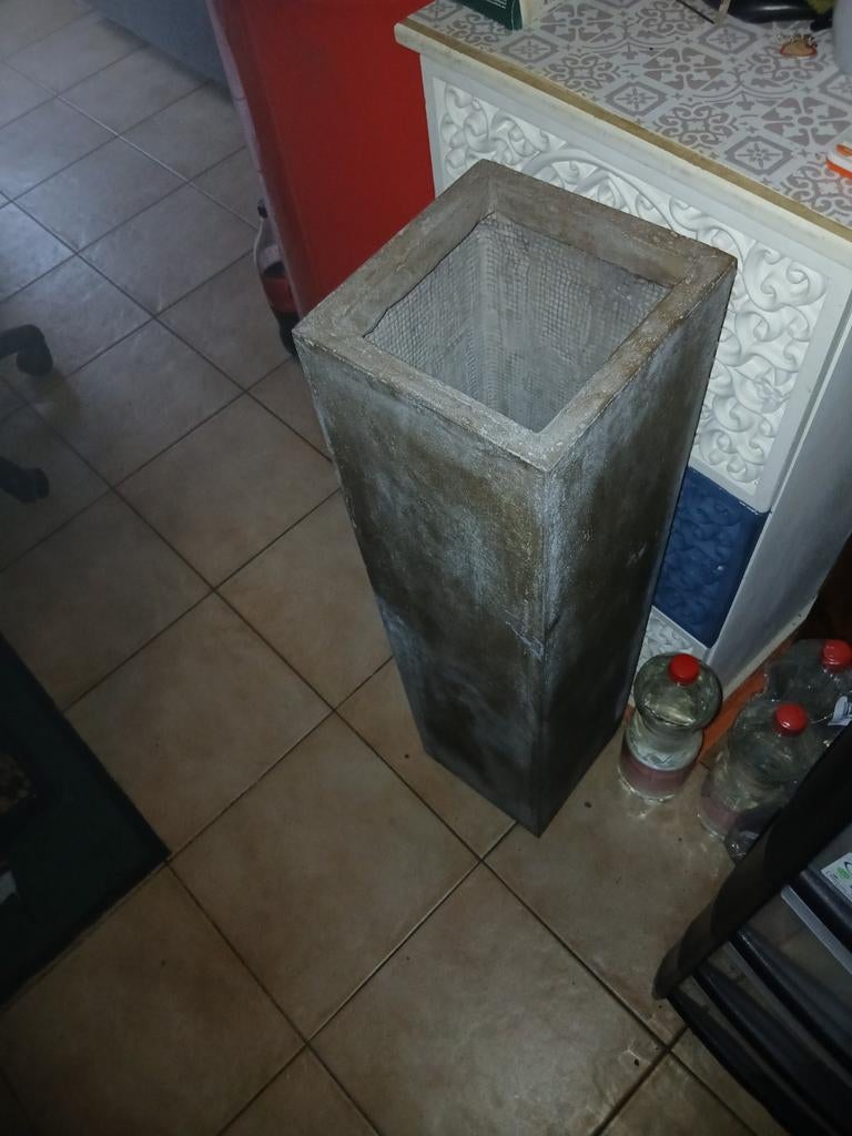 Grand vase emitation pierre bonne etat, Maison & Meubles