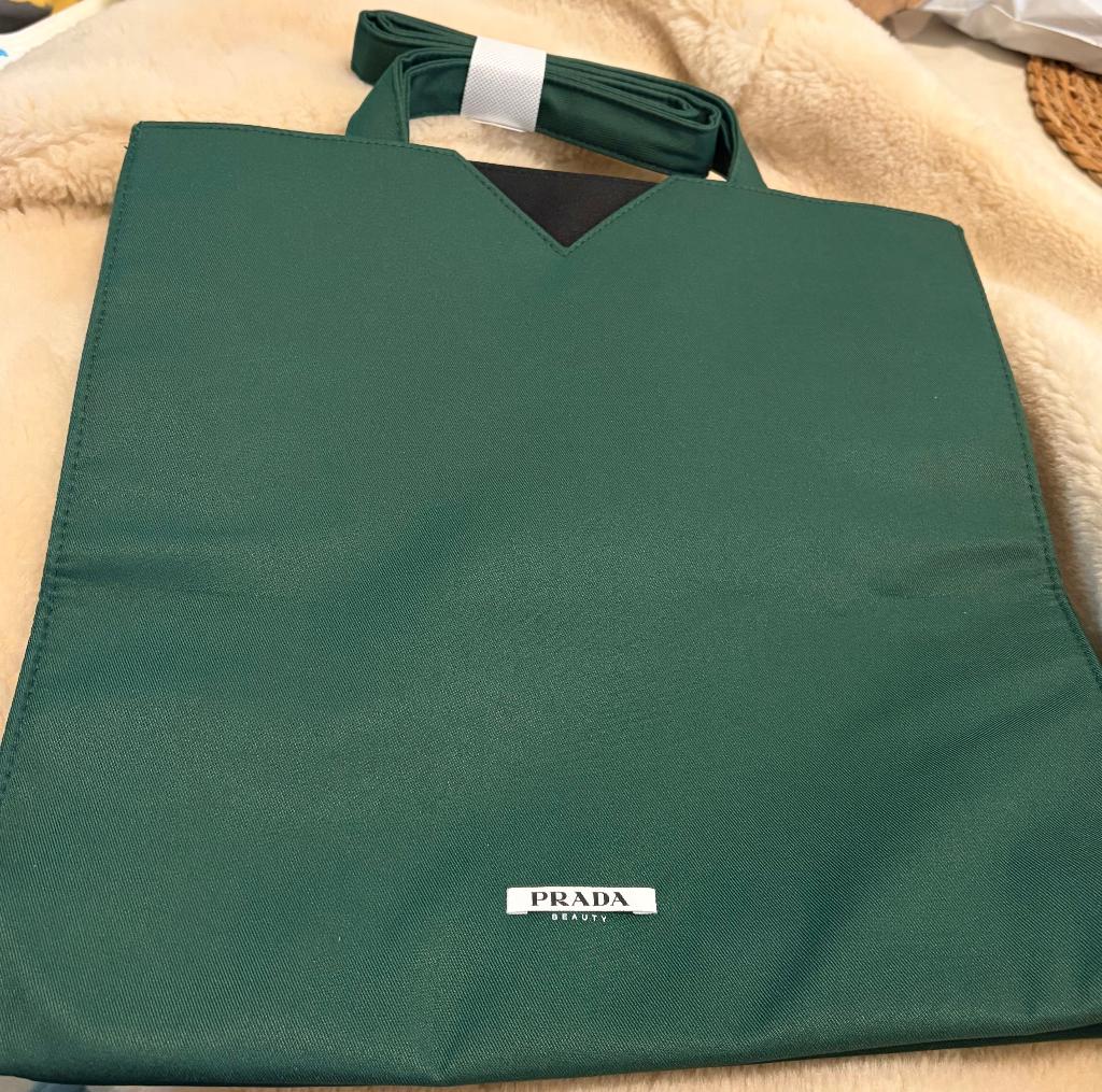 Sac Prada, Bijoux, Sacs & Beauté, Envoi, Neuf