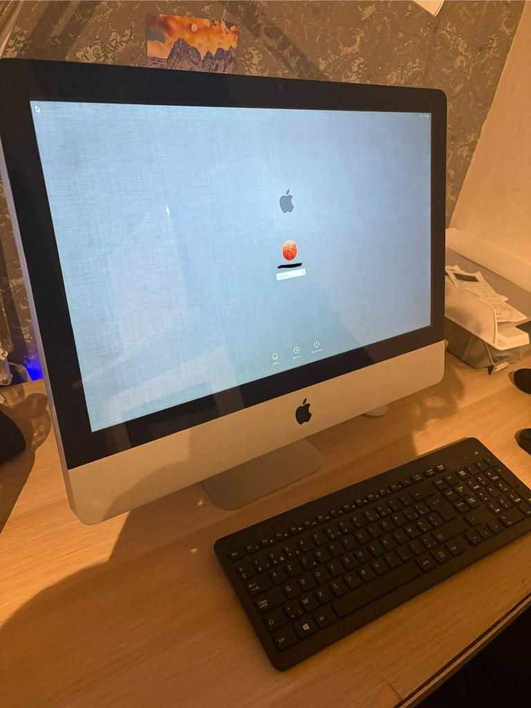 iMac 21,5” (Mid 2011) – 12GB RAM – Werkend, Ophalen, Zo goed als nieuw, IMac
