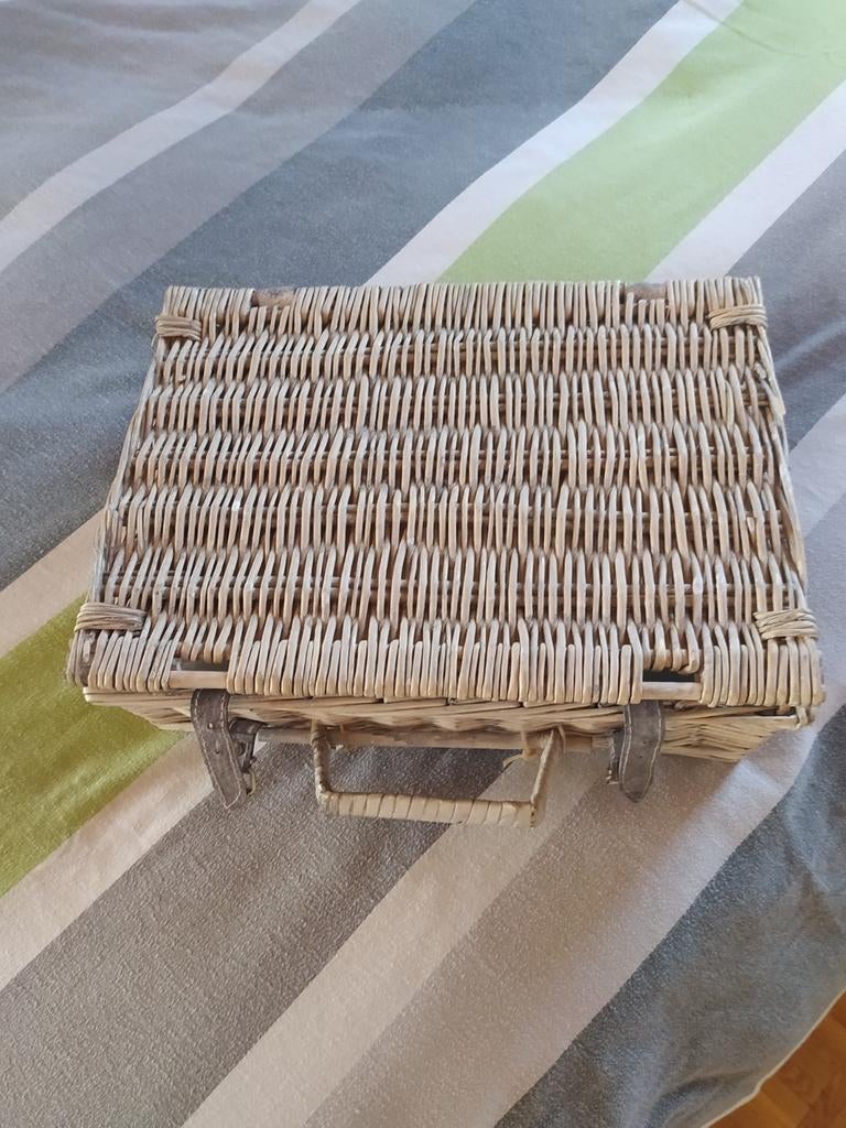 Picknickmand, Ophalen