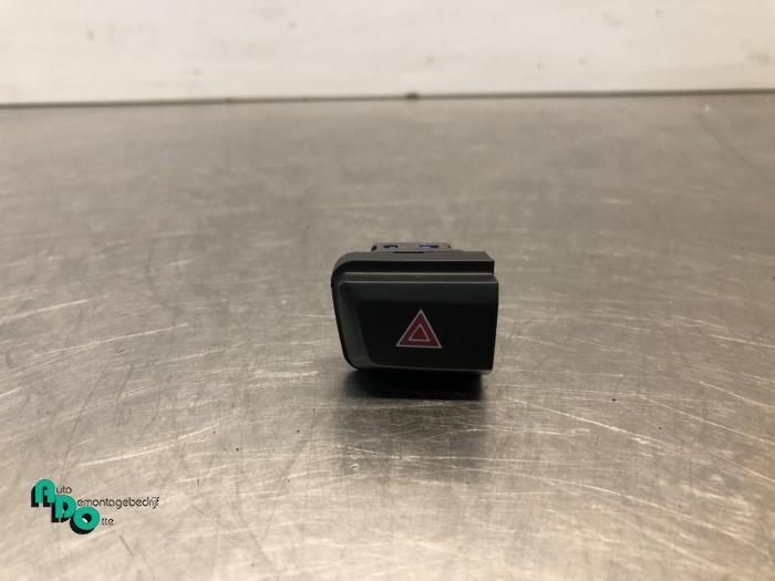Commutateur éclairage d'urgence d'un Peugeot 208 (208 12-), -, 3 mois de garantie, Utilisé, -
