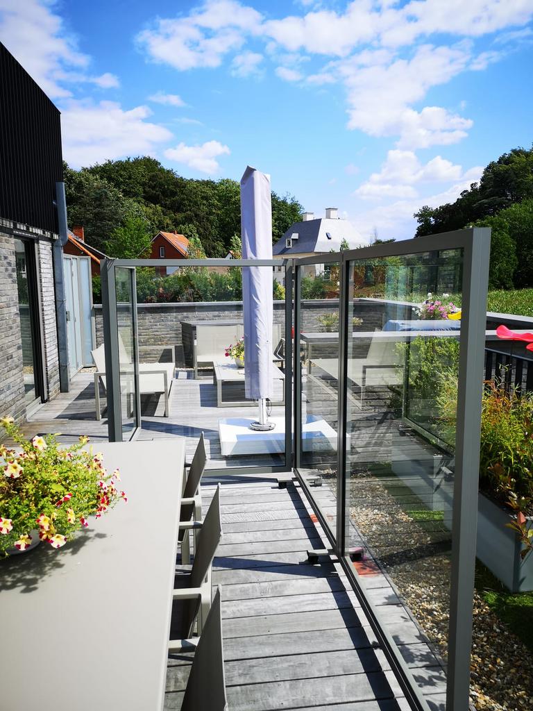 Nieuw Mobiel glazen windscherm met 4 panelen in aluminium, Ophalen, Uittrekbaar, Nieuw