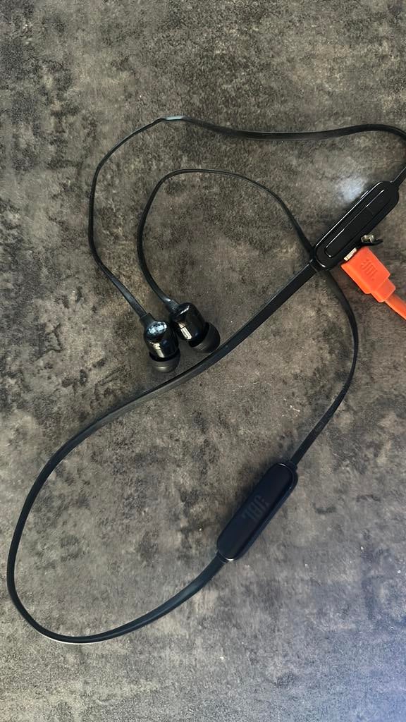 JBL Bluetooth hoofdtelefoon, Ophalen, Zo goed als nieuw