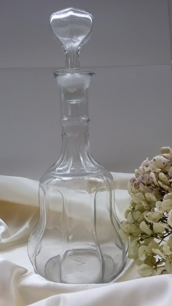 Antieke karaf met glazen stop., Antiek en Kunst, Antiek | Glaswerk en Kristal, Ophalen of Verzenden