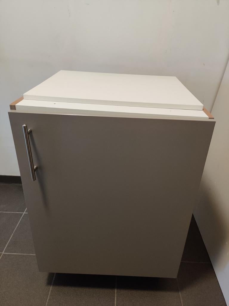 Armoire robuste èggo - Idéale pour la cuisine, Maison & Meubles, Cuisine | Éléments de cuisine, Enlèvement