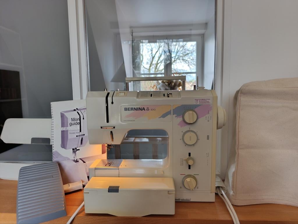 Machine à coudre Bernina 1010, Hobby & Loisirs créatifs, Enlèvement, Machine à coudre, Bernina