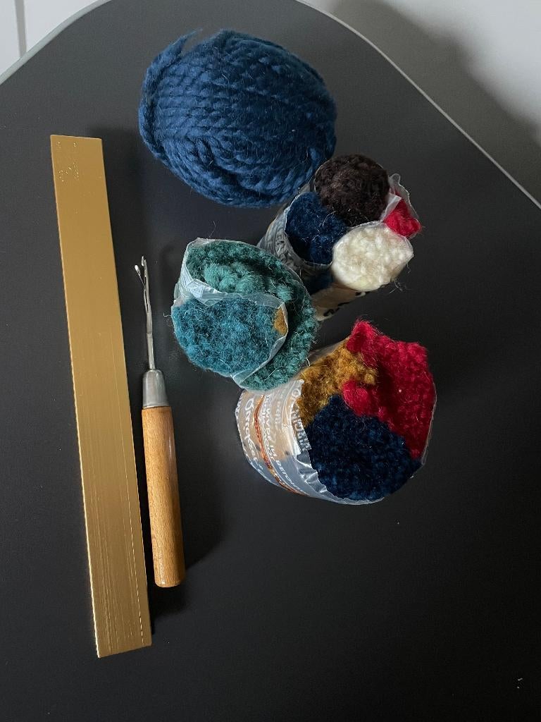 aiguille de smyrne, aide à la coupe et morceaux de laine, Enlèvement, Comme neuf, Autres types