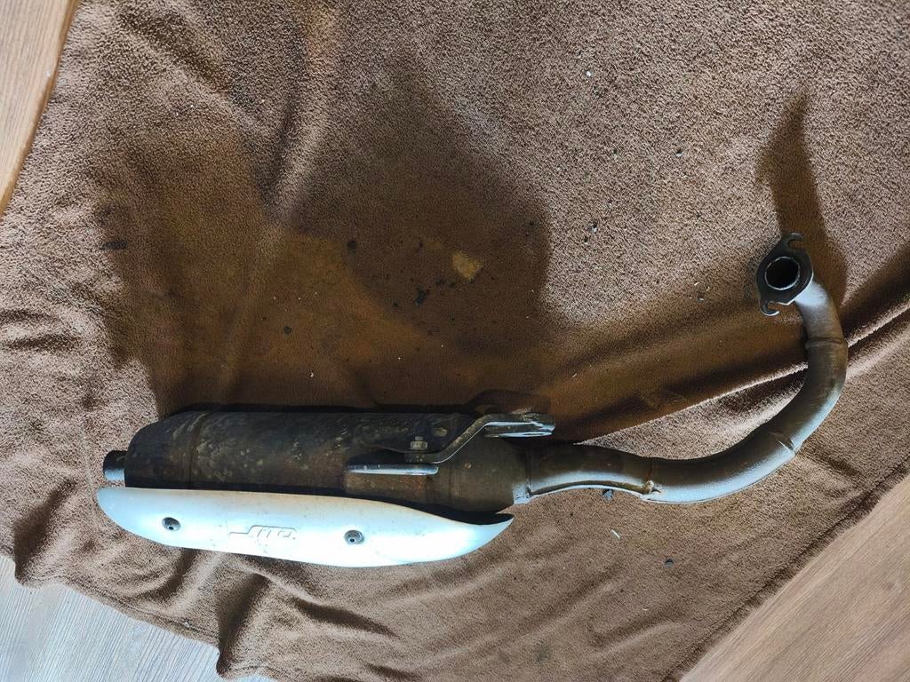 Pot d'échappement sym jet 4r 2 temps