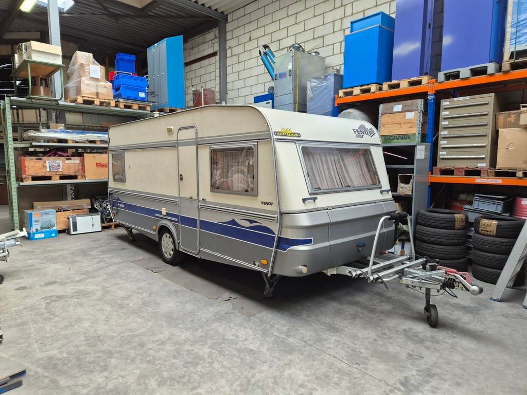 Fendt Platin 510/ Mover/ Perfecte staat!!!, Caravans en Kamperen, Treinzit, Particulier, Fendt, 1000 - 1250 kg