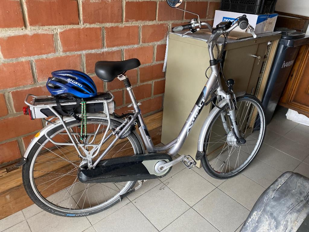 2 Electrische fietsen - lage instap, Gebruikt, 47 tot 51 cm, 30 tot 50 km per accu, Ophalen