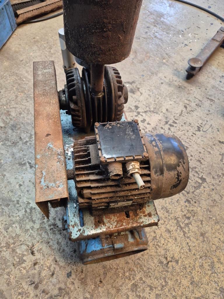 Vacuüm pomp, Doe-het-zelf en Bouw, Ophalen