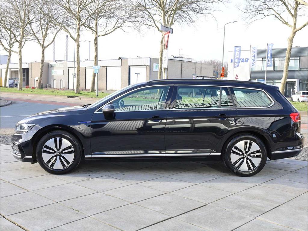 Volkswagen Passat Variant GTE 1.4 TSI PHEV 218PK Automaat 20, Auto's, Automaat, Gebruikt, Bedrijf, Break