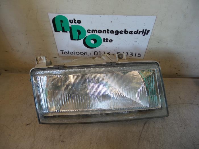 Koplamp rechts van een Skoda Felicia (Felicia 98-), Gebruikt, -, -, Ophalen of Verzenden