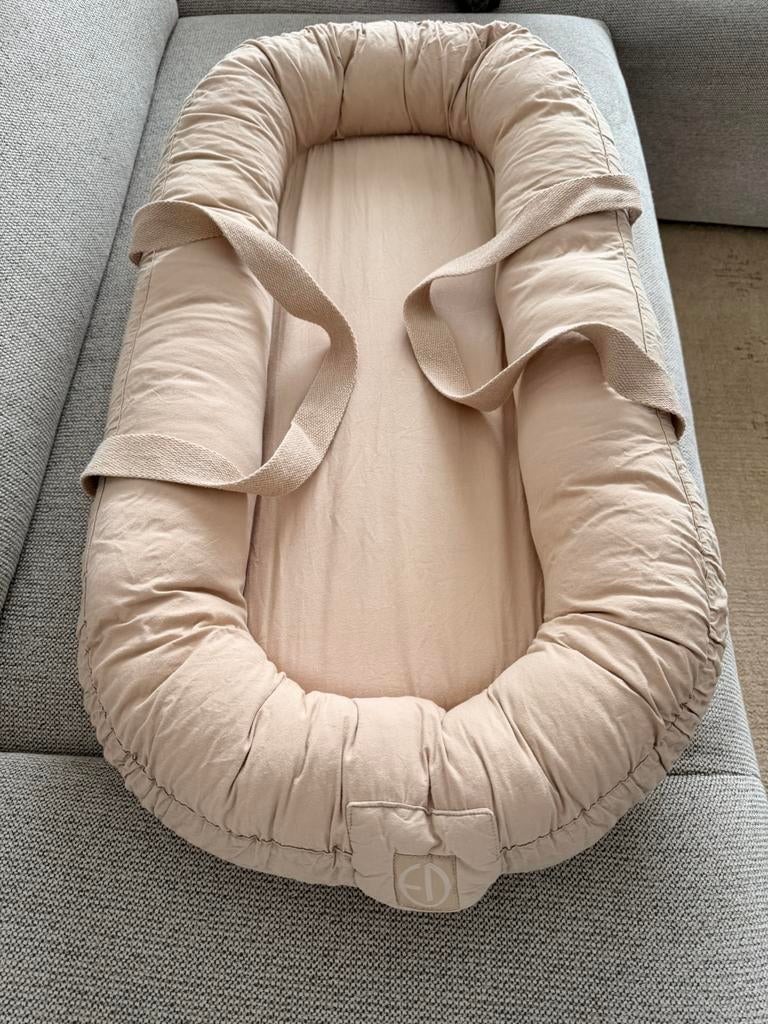 Couffin /nid pour bébé Elodie en parfait état, Enfants & Bébés, Enlèvement, Comme neuf