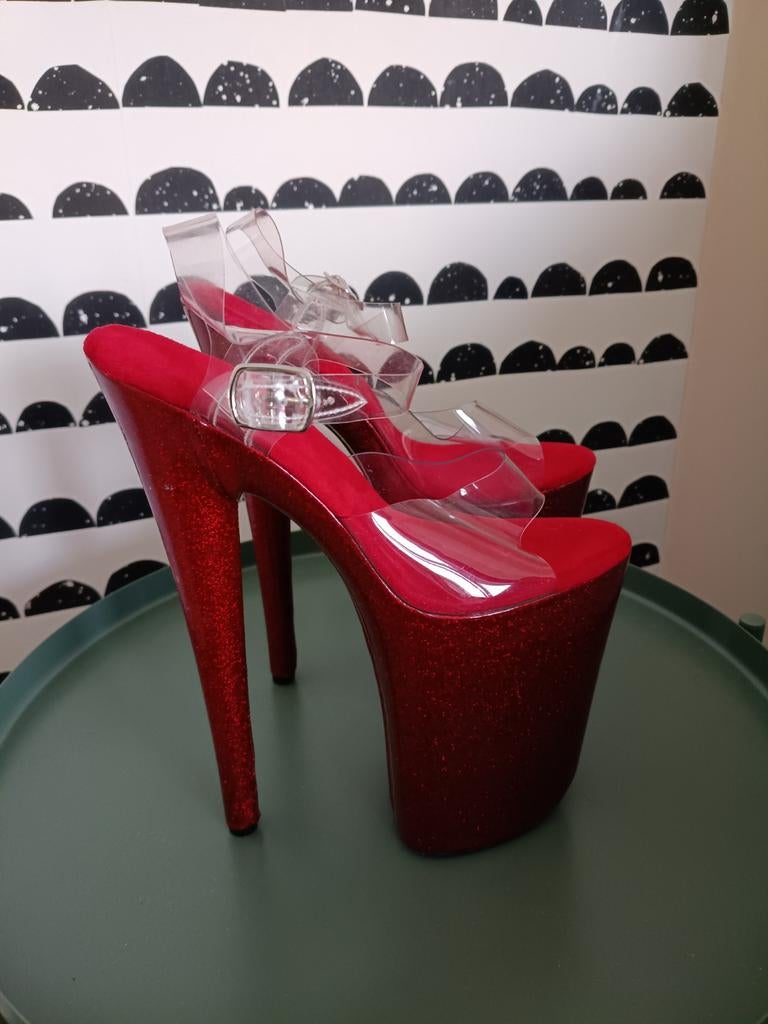 Pleaser alternatief maat 38, Verzenden