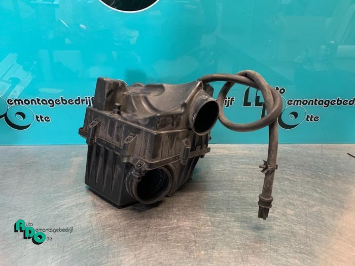 Luchtfilterhuis van een Opel Corsa (Corsa D 07-), Gebruikt, -, -, Opel
