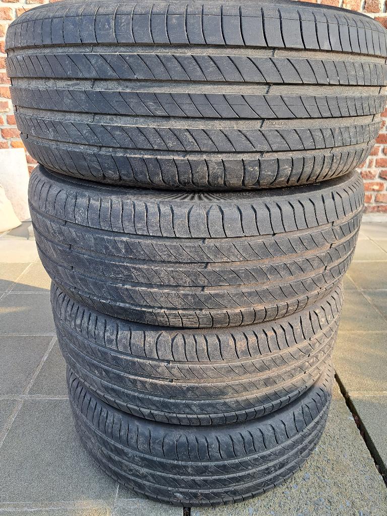 4 Pneus Michelin e- Primacy 225/55 R 18, Particulier, Te koop