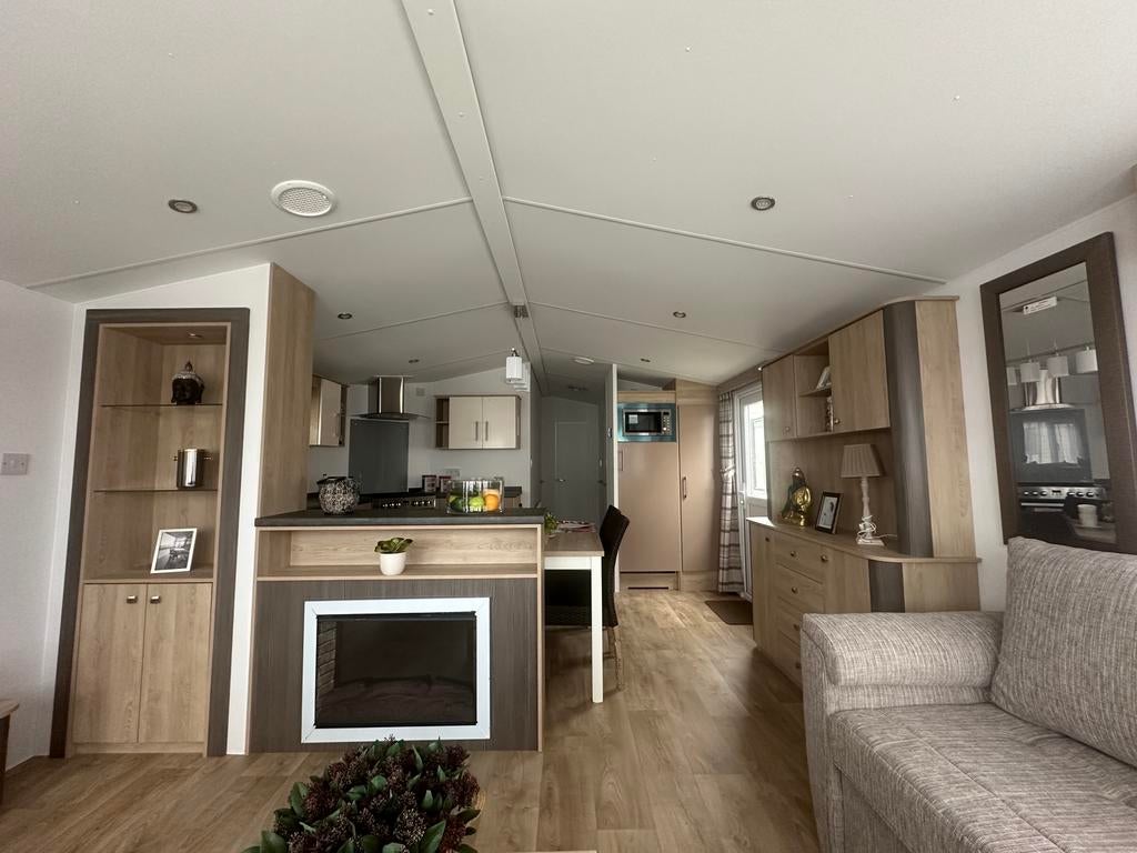 STOCK HAMPTON 1100x400/2 - DG - CHAUFFAGE - FOUR/GRILL..., Caravanes & Camping, Caravanes résidentielles, Jusqu'à 6