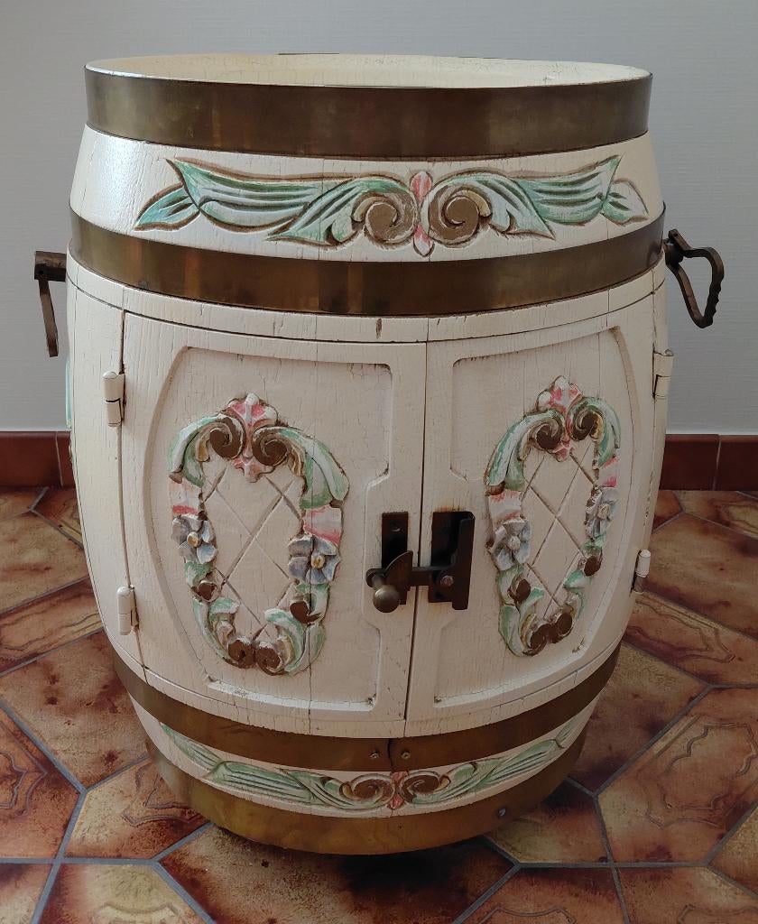 Vintage houten drankton - bar, Ophalen