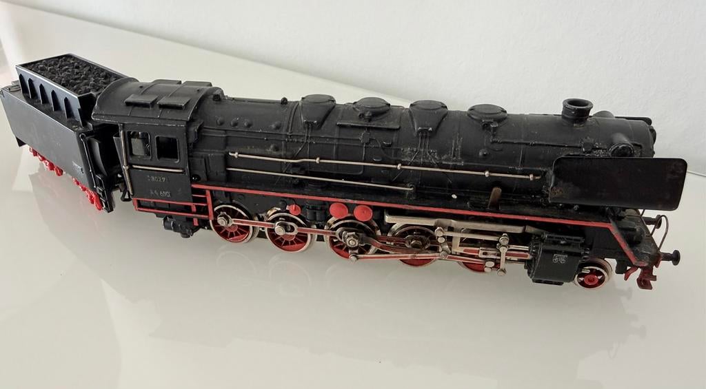 Märklin 3027 stoomlocomotief (BR 44 690) + tender – HO, Hobby en Vrije tijd, Modeltreinen | H0, Zo goed als nieuw, Locomotief
