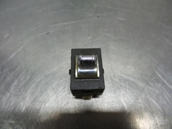 Commutateur vitre électrique d'un Jeep Cherokee, Autos : Pièces & Accessoires, Tableau de bord & Interrupteurs, Jeep, Utilisé