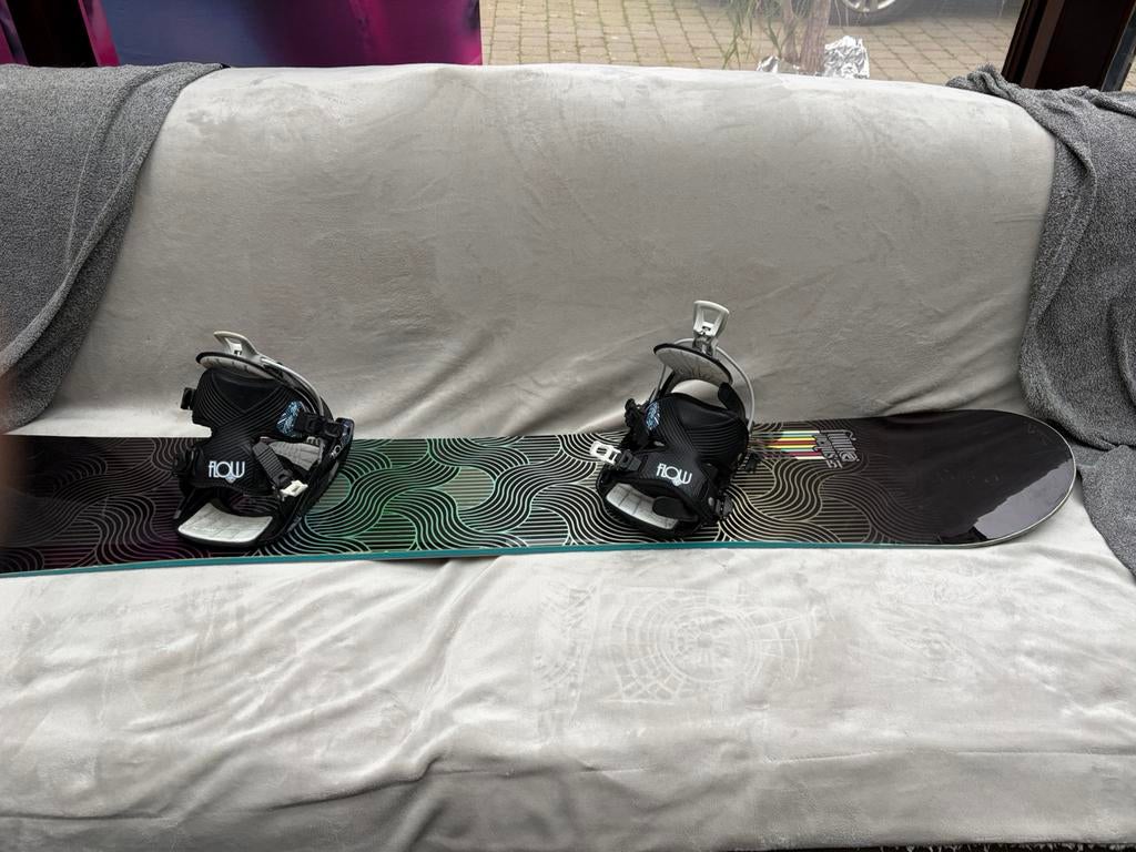 Snowboard dames flow venus 151, Ophalen of Verzenden, Zo goed als nieuw, Board