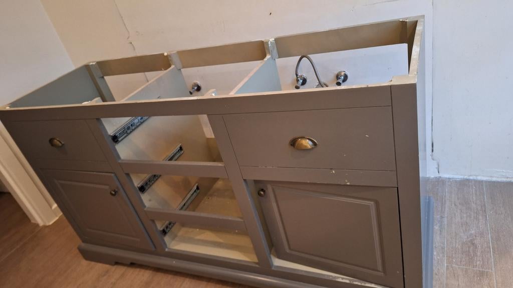 Badkamer kast, Huis en Inrichting, Ophalen