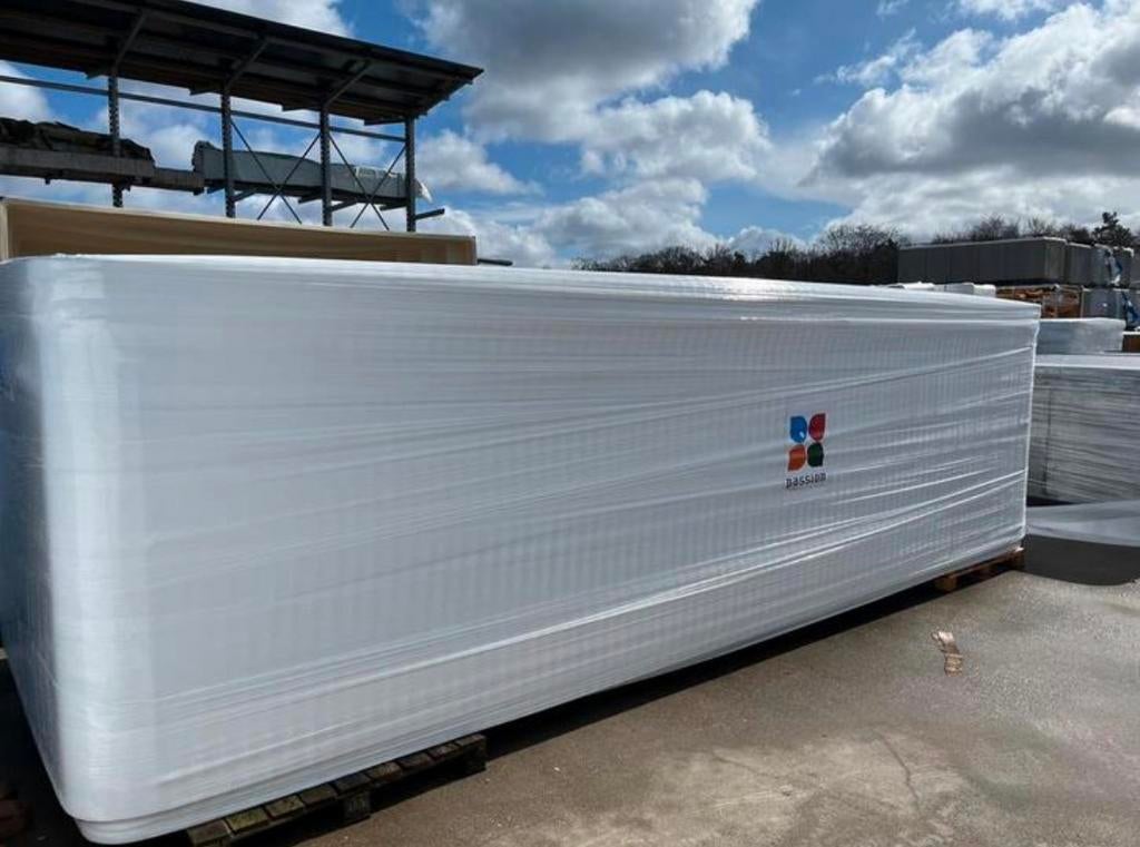 Beursmodel 4 pers. Passion Zwemspa Vancouver 1 jaar garantie, Tuin en Terras, Ophalen, Zo goed als nieuw, Verlichting