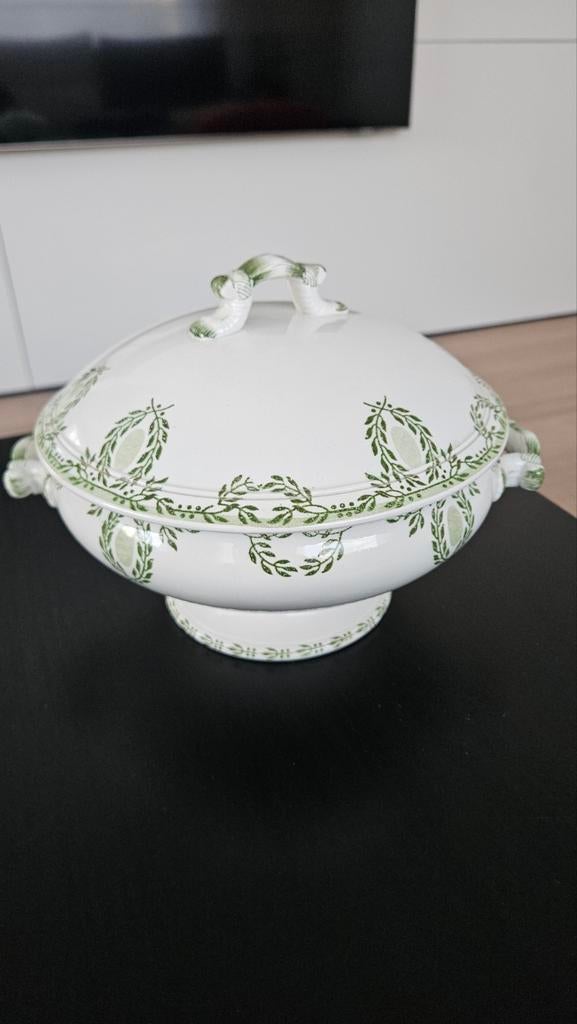 Antieke terrine, Ophalen