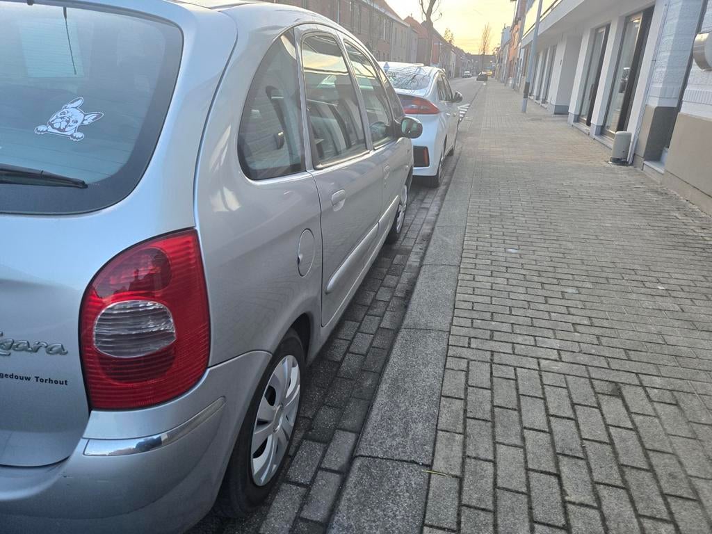 Citroen esxara picaso, Ophalen