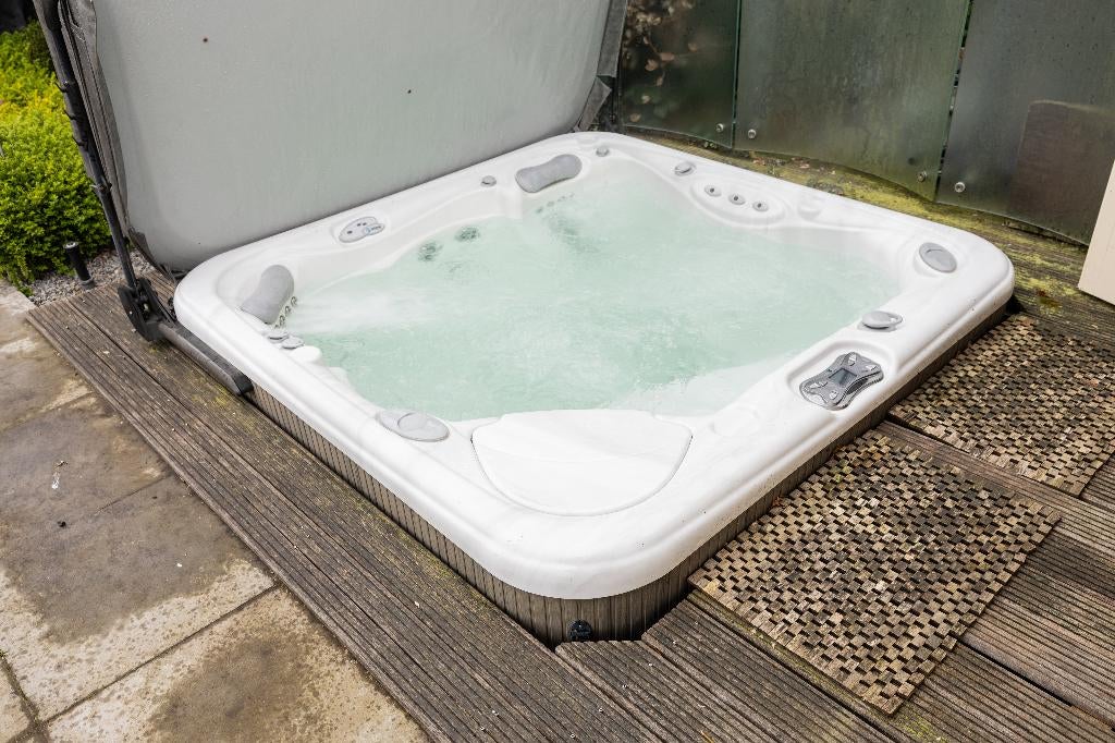 Jacuzzi, Tuin en Terras, Ophalen, Gebruikt, Afdekzeil