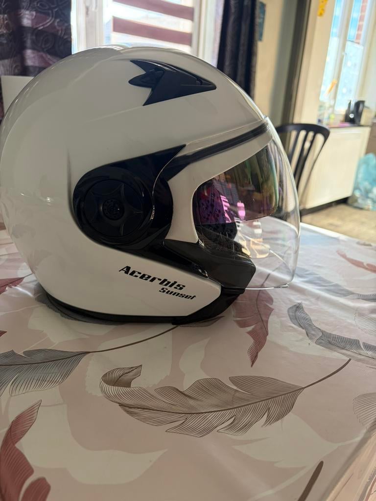 Casque azerbis blanc, Enlèvement, Comme neuf