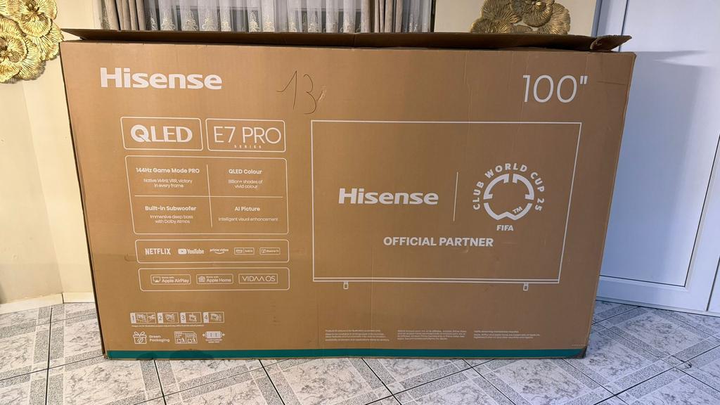 Hisense 100” QLED E7 Pro – Zo goed als nieuw 144Hz Compleet, Audio, Tv en Foto, Televisies, Ophalen, Zo goed als nieuw, QLED, Smart TV