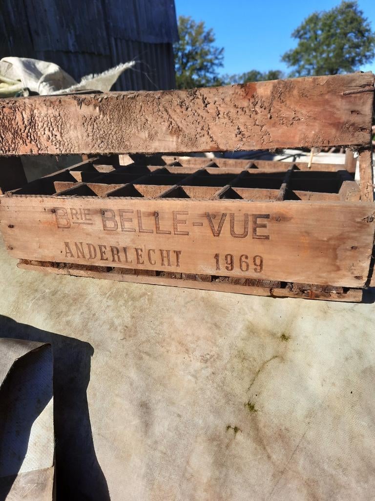 oude antieke bierbak belle vue, Verzamelen, Biermerken, Ophalen, Gebruikt