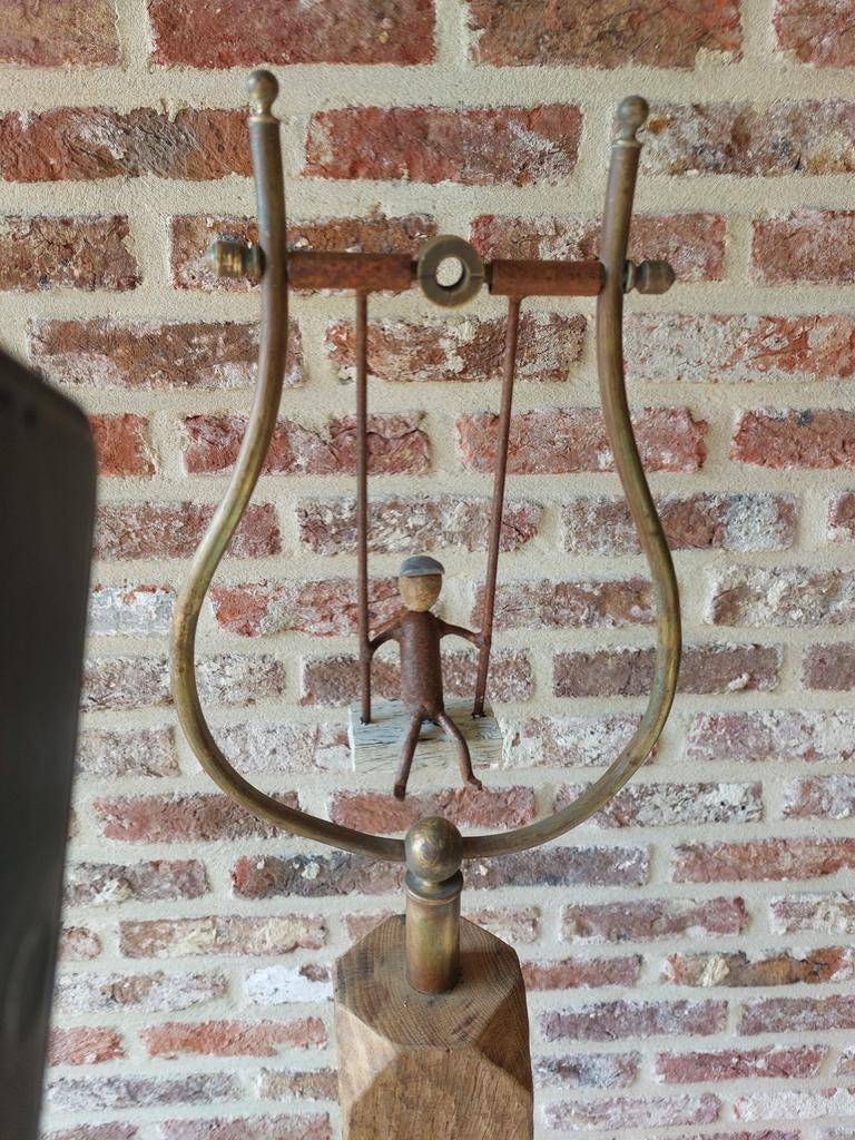 Het schommel  kindje, Enlèvement