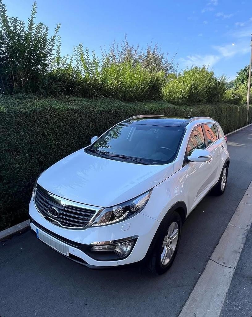 Kia Sportage 2.0 CRDi 136 ch – 2012 – 130 000 km – Full, Auto's, Kia, Particulier, Sportage, Achteruitrijcamera, Bluetooth, Open dak