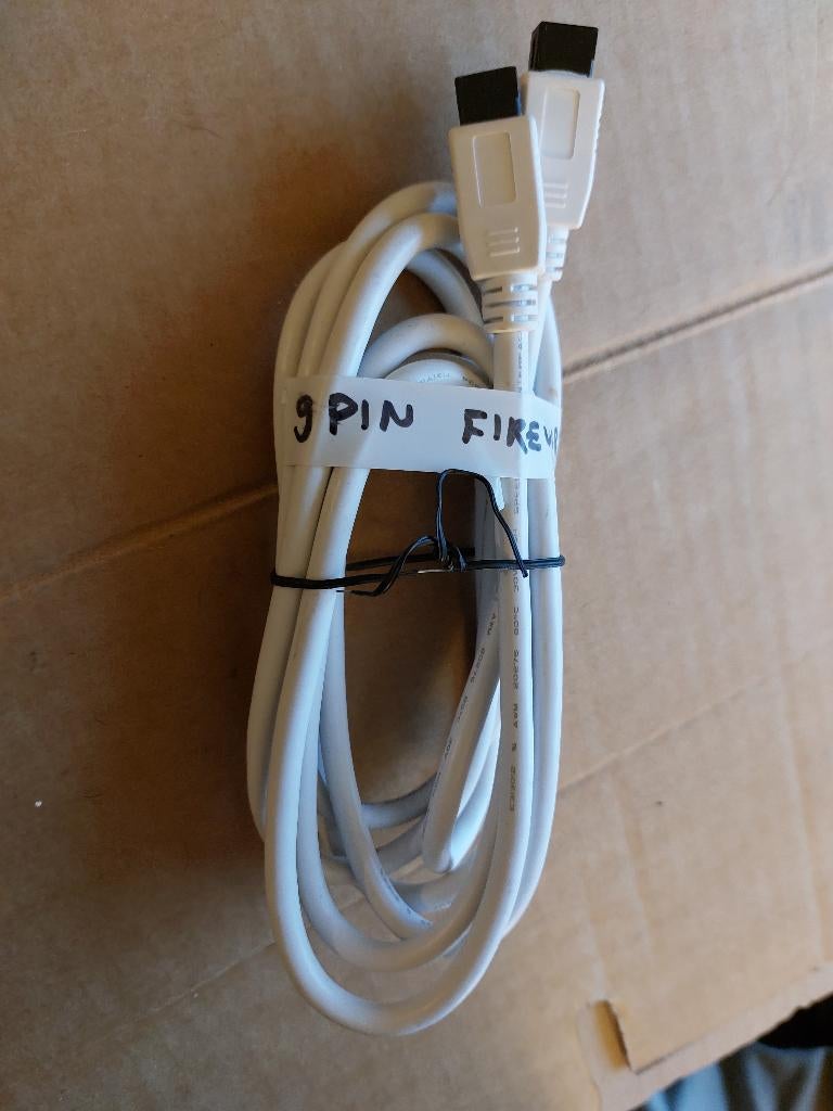 Firewire 9 pin (2m)       µv, Computers en Software, Ophalen of Verzenden