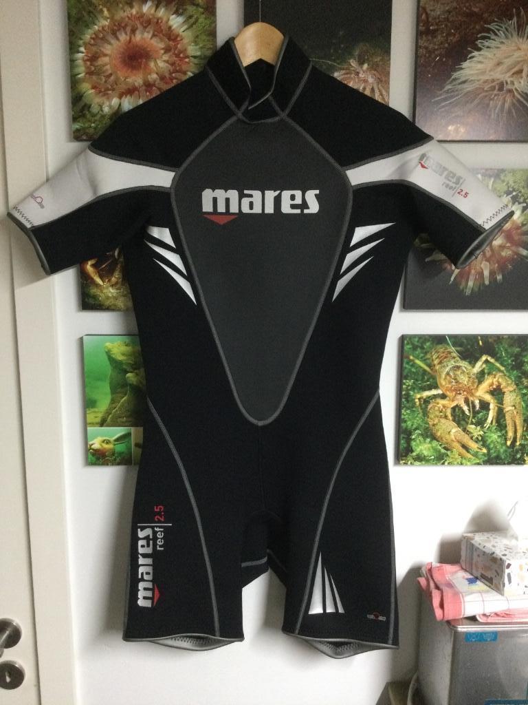 Mares 2,5mm Shorty Reef Man size 3/M nieuw -40% Solden, Ophalen of Verzenden, Nieuw, Duikpak