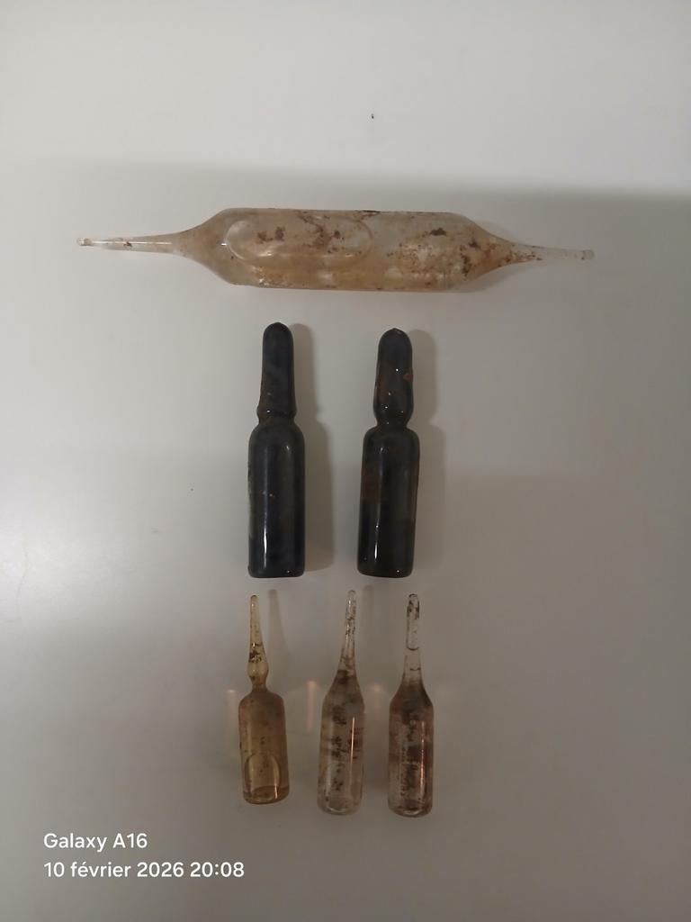 Ampoules medic ww2, Ophalen of Verzenden, Overige soorten