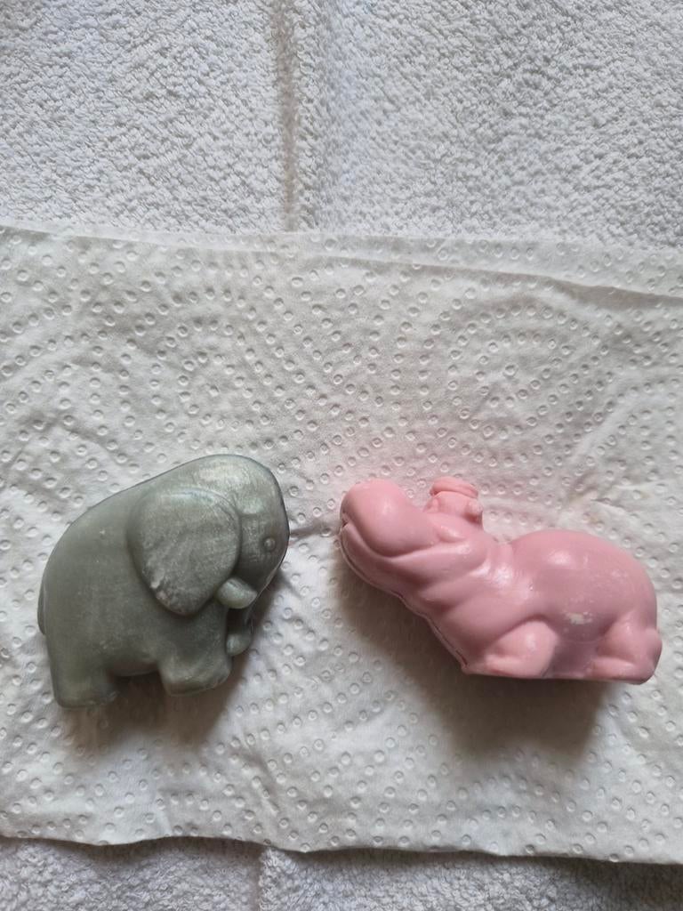 Savon éléphant et hippopotame, Enlèvement ou Envoi