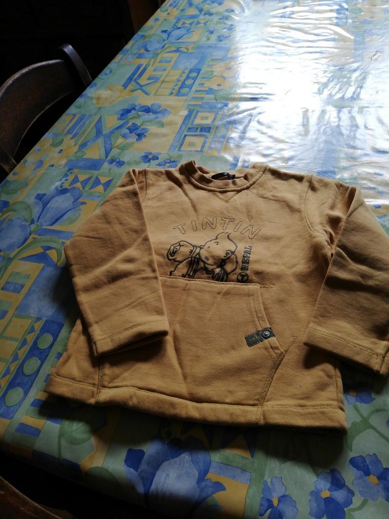 Sweat-shirt Tintin. Jaune. Taille 5 ans. Neuf., Enlèvement ou Envoi, Comme neuf