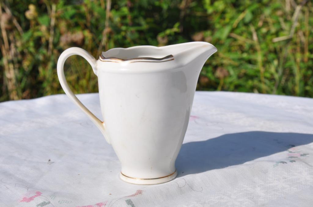 pot au lait porcelaine, Ophalen of Verzenden