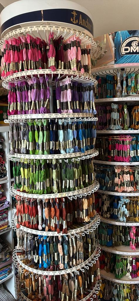 Borduurgaren 6-draad Anchor-prijs voor 2, Hobby en Vrije tijd, Ophalen, Nieuw