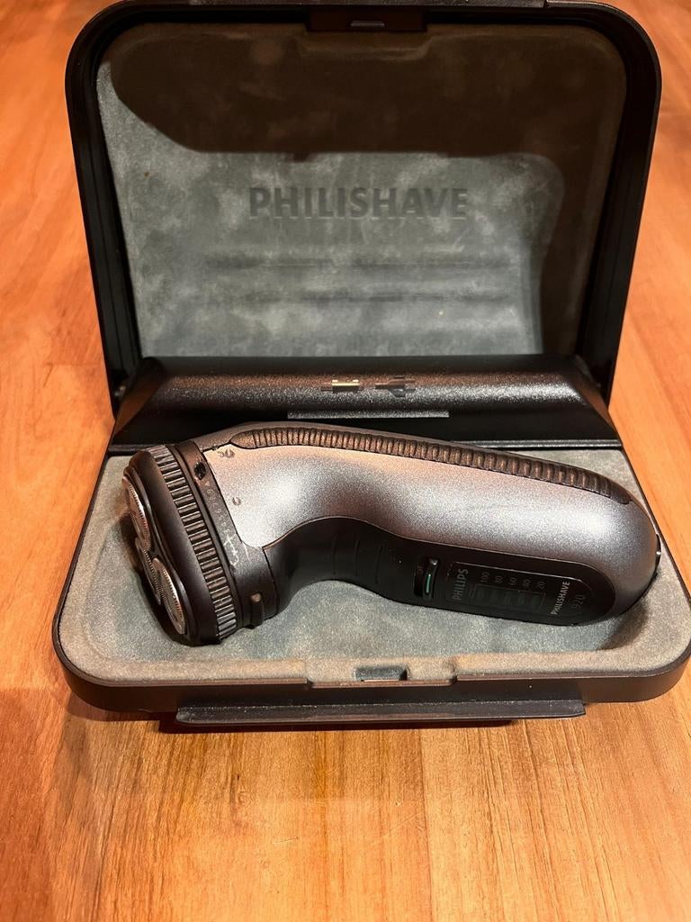 Philips scheermachine Philishave 920, Elektronische apparatuur, Persoonlijke Verzorgingsapparatuur, Gebruikt, Scheren en Epileren