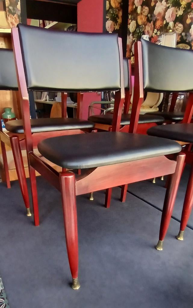 6 vintage Scandinavische stoelen uit het midden van de eeuw